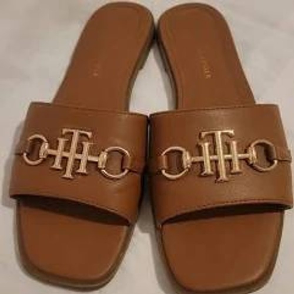 Tommy Hilfiger Sandals Chain Link Slide Size 9.5 Brown Classic Preppy Minimalist